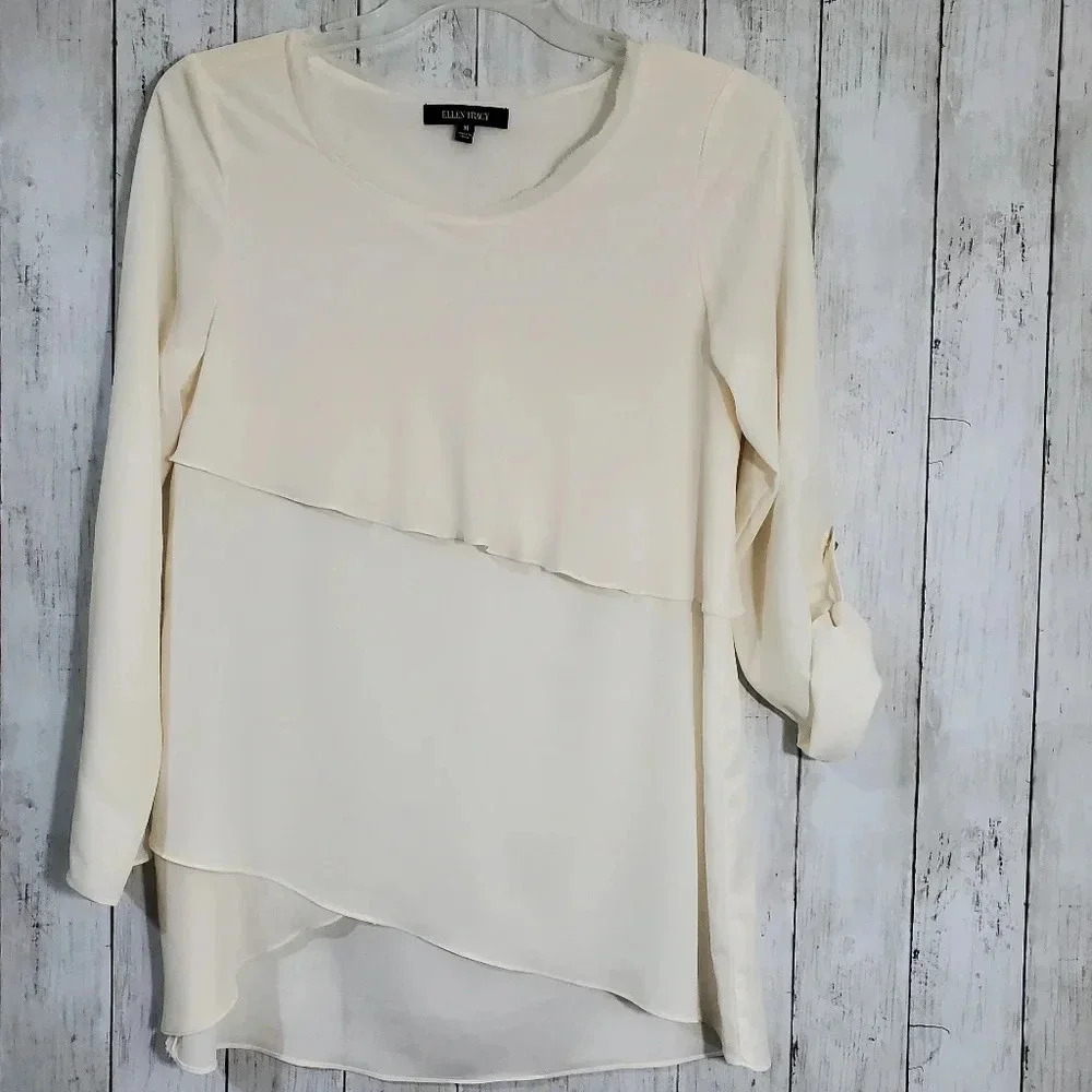 ELLEN TRACY Waterfall  top.Size M